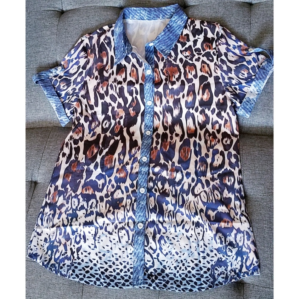 A beautiful new short-sleeves button down shirt